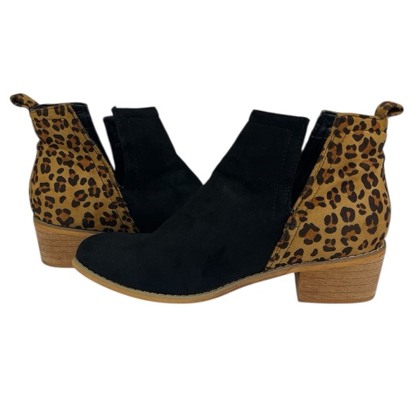 CORKEYS BOUTIQUE BLACK FAUX SUEDE ANIMAL PRINT BLOCK HEEL SZ 8 M - Picture 8 of 11